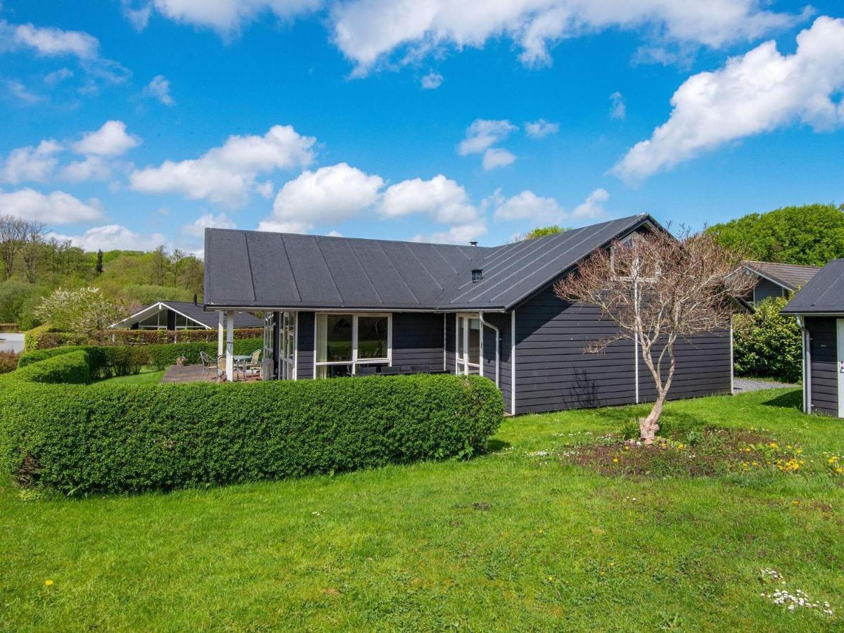 12 Person Holiday Home In Aabenraa Loddenhøj Kültér fotó